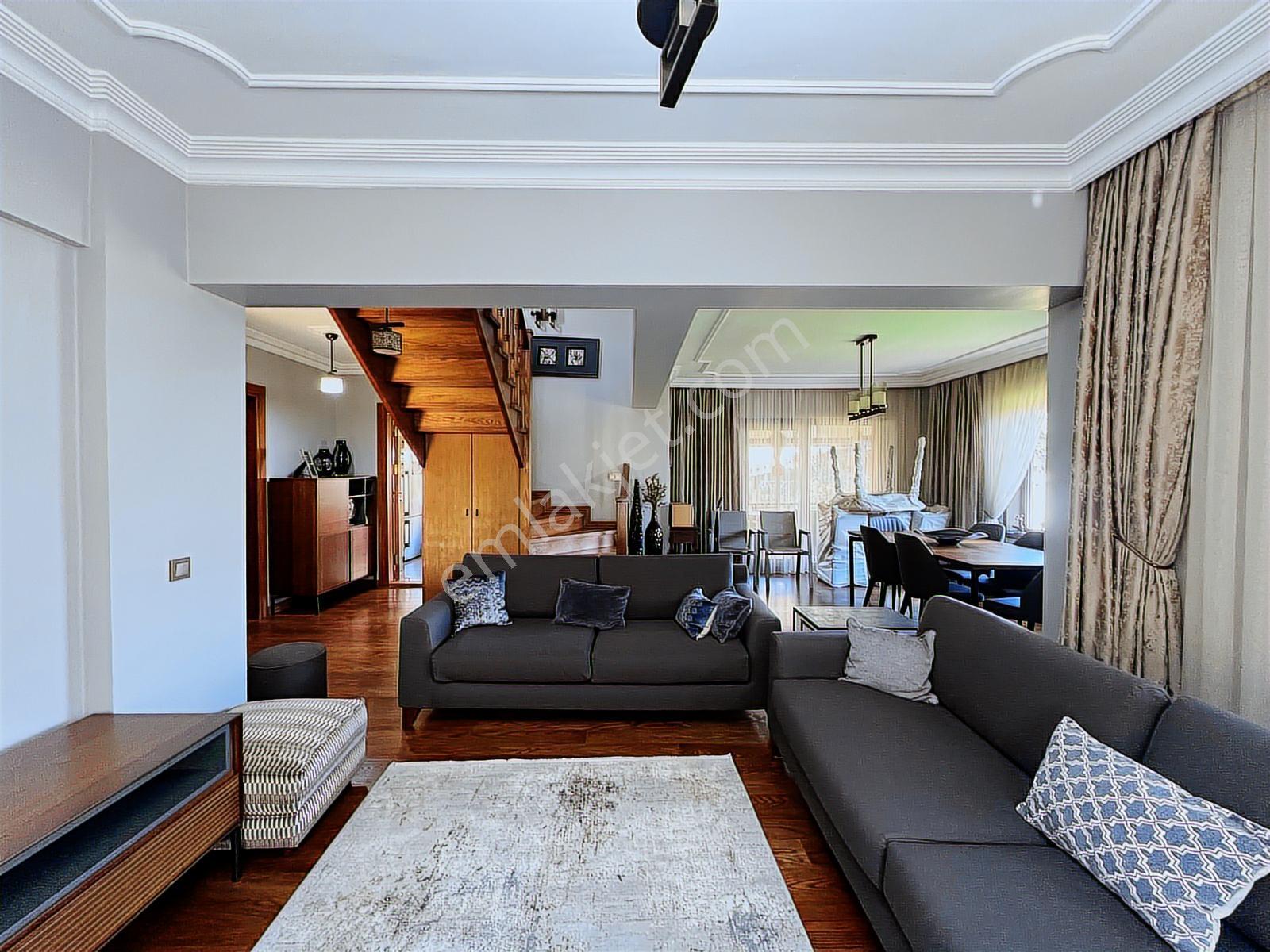 Sapanca Bağdat Caddesinde 3+1 Satılık Site İçi Villa - Görsel 2