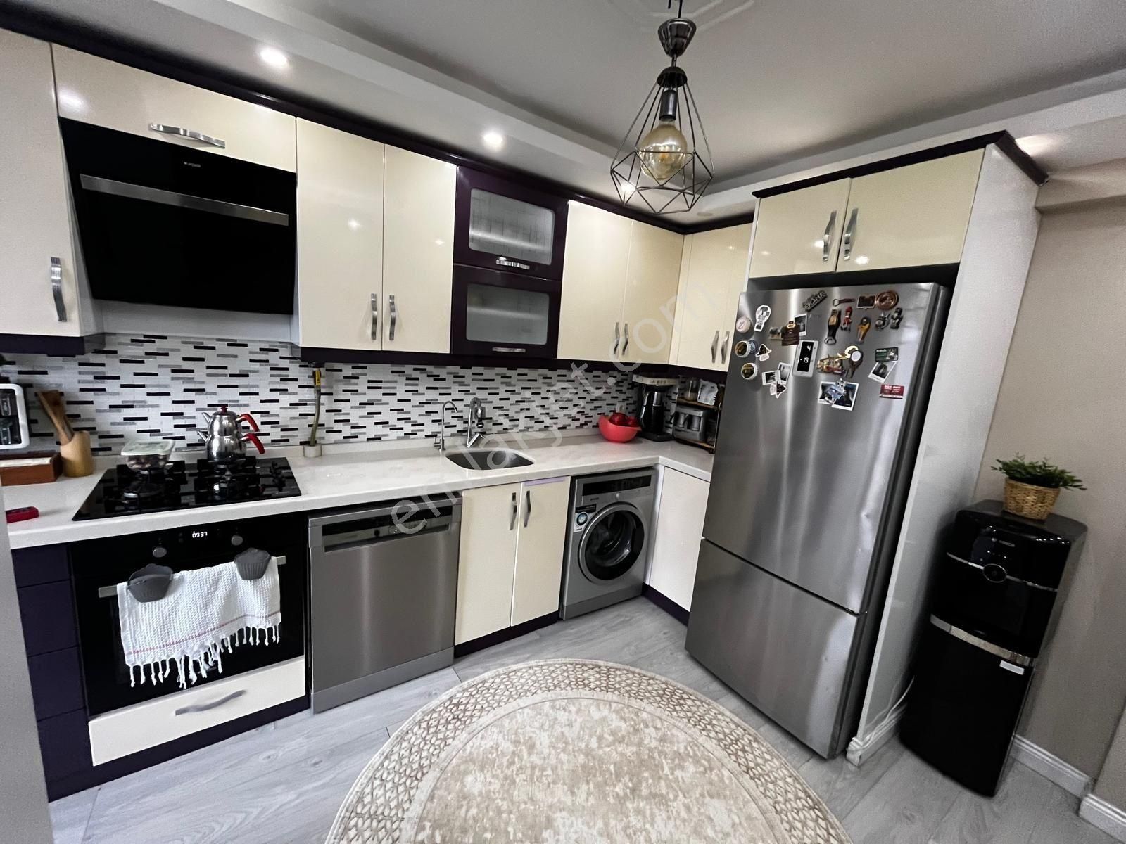 Eyüp Akşemsettın'de Satılık 5+1 Dubleks Daıre - Görsel 10