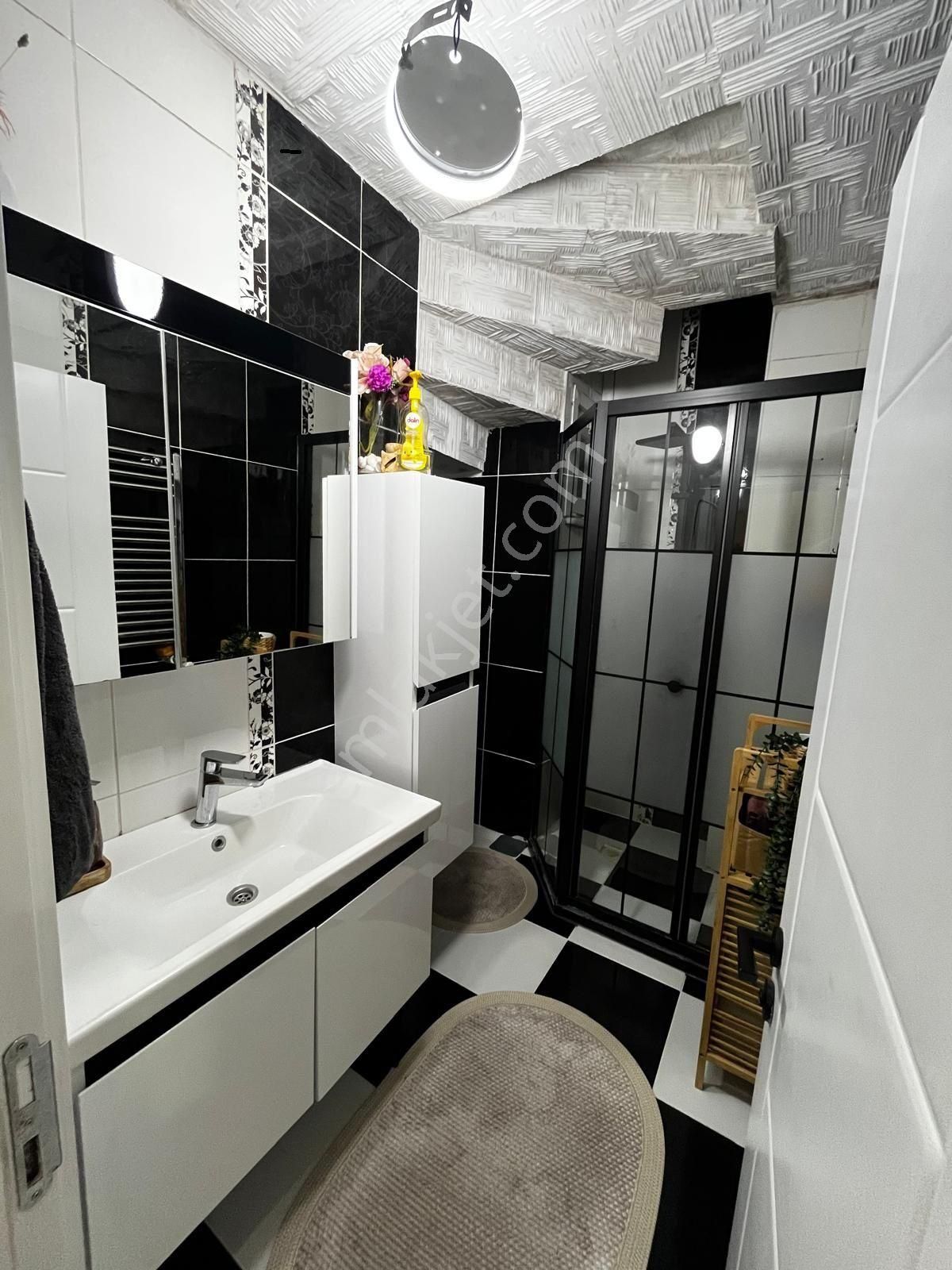 Eyüp Akşemsettın'de Satılık 5+1 Dubleks Daıre - Görsel 14