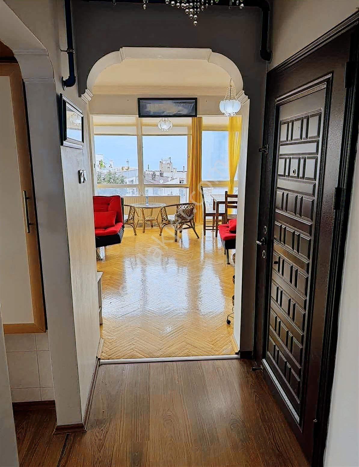 Göztepe Deniz Manzaralı Eşyalı Kiralık Daire - Görsel 10