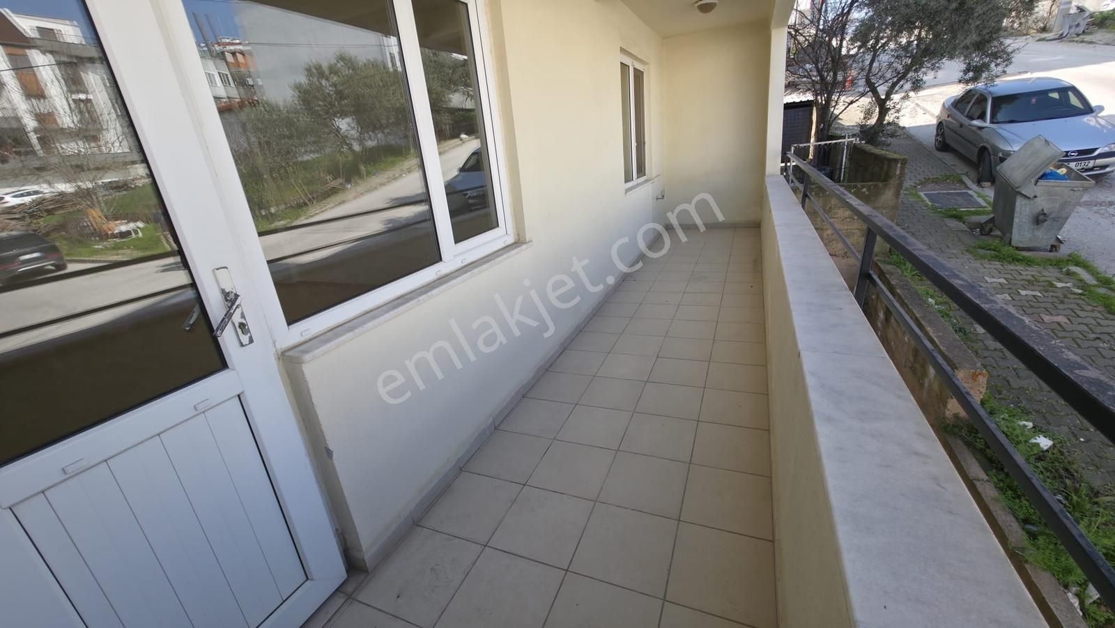 Yıldız Mah. Sarp Sitesinde Satılık 3+1 Geniş Daire - Görsel 30