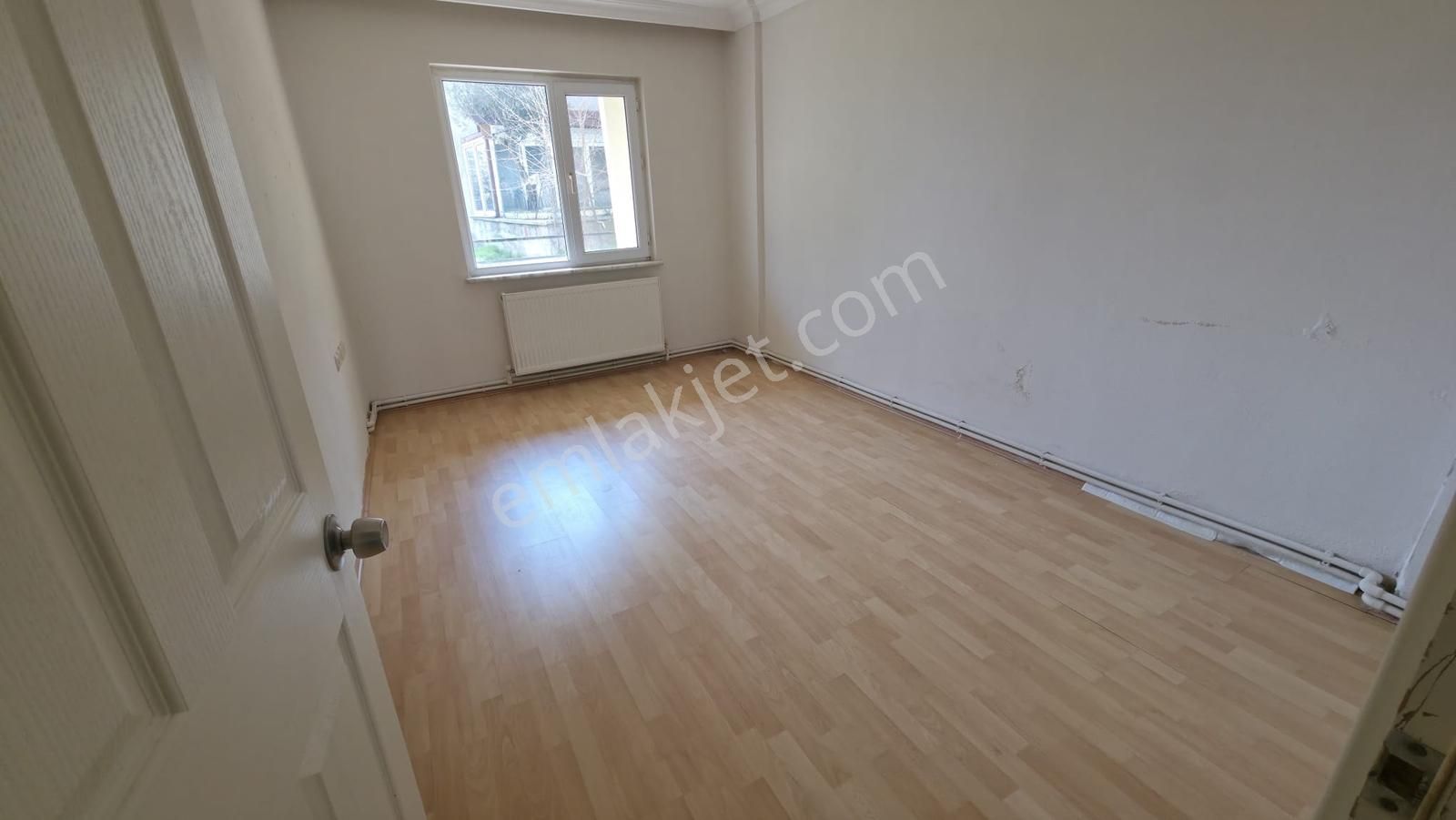 Yıldız Mah. Sarp Sitesinde Satılık 3+1 Geniş Daire - Görsel 8