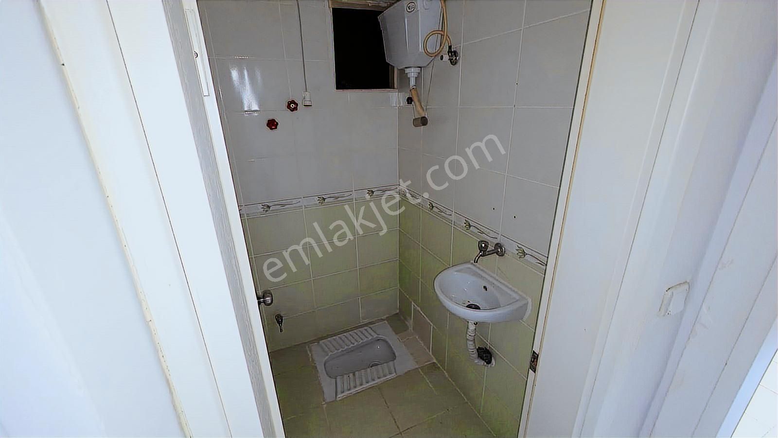 Yıldız Mah. Sarp Sitesinde Satılık 3+1 Geniş Daire - Görsel 27