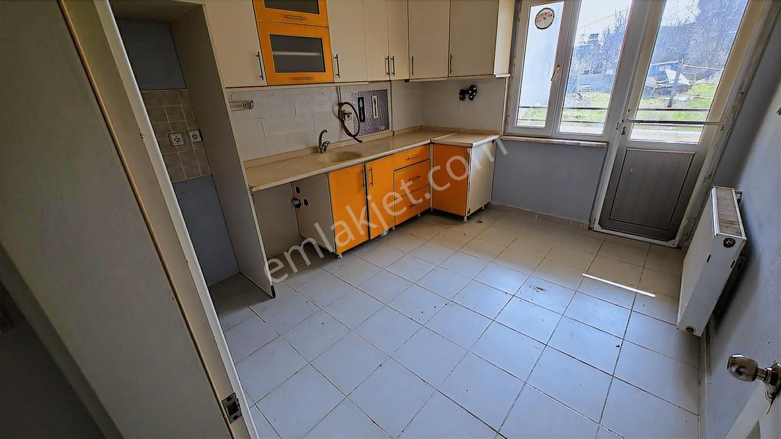 Yıldız Mah. Sarp Sitesinde Satılık 3+1 Geniş Daire - Görsel 20