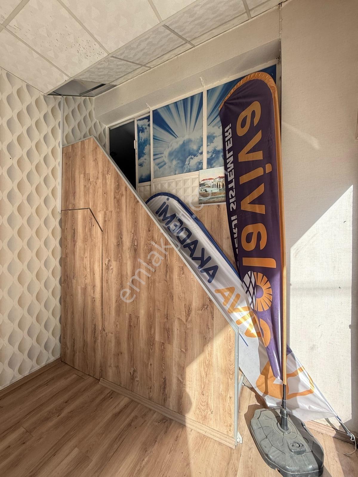 Reşatbey'de 150 M2 Zemin+bodrum+asma Kat Satılık İşyeri - Görsel 13