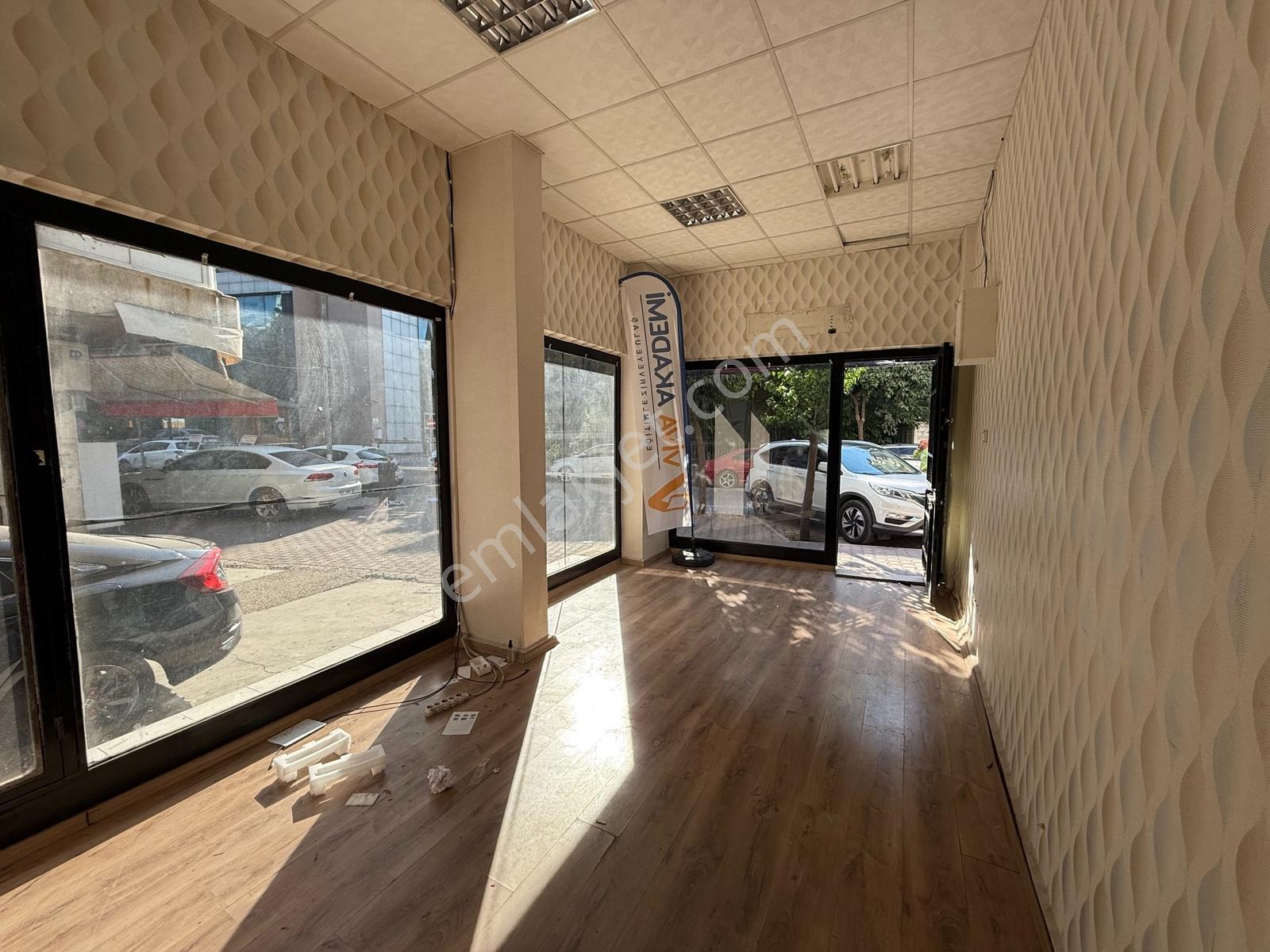 Reşatbey'de 150 M2 Zemin+bodrum+asma Kat Satılık İşyeri - Görsel 5