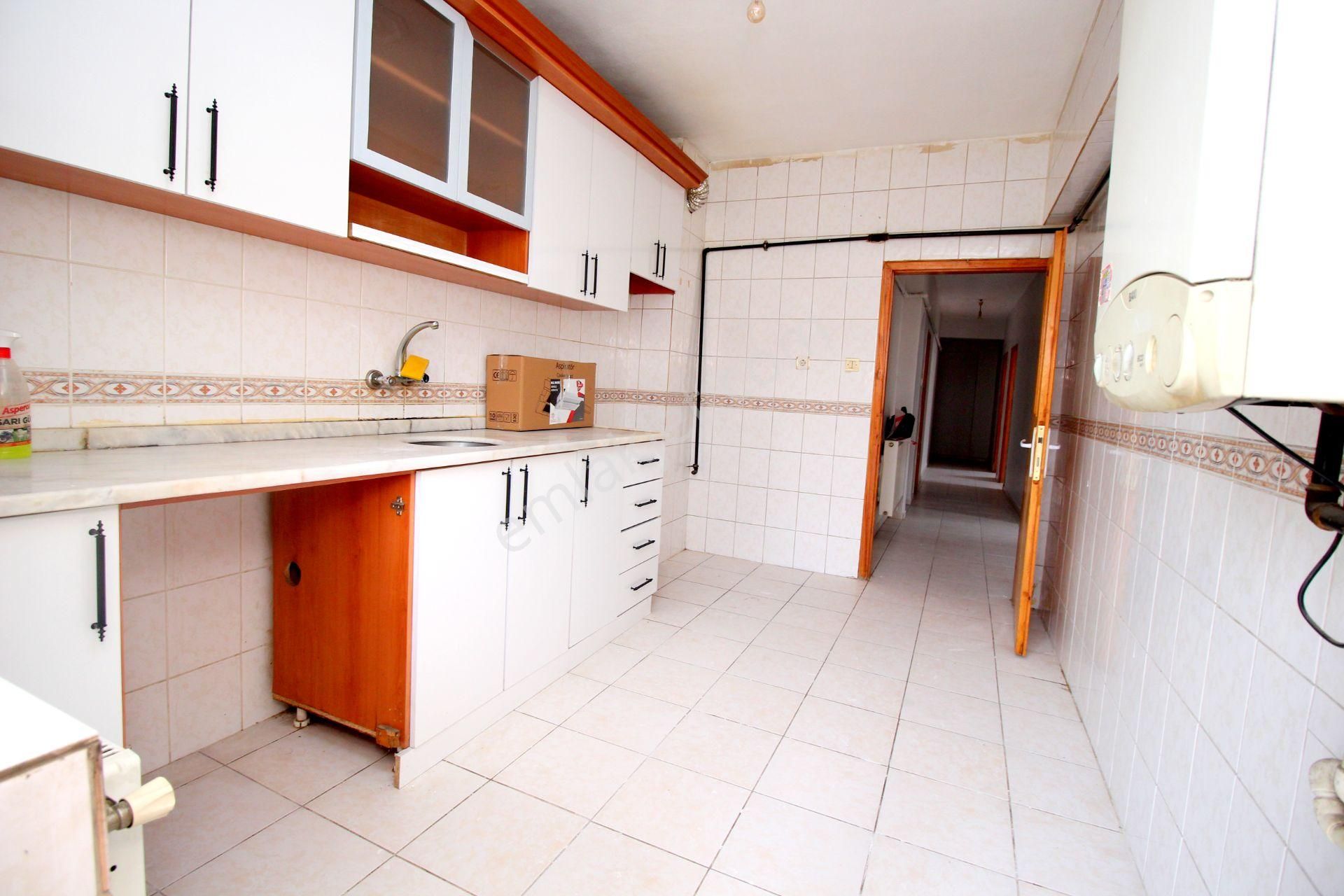 Emre Emlak'tan Elvan'da Yht Gar Yakını Arakatta Ön Cephe Satılık 3+1 Daire - Görsel 4