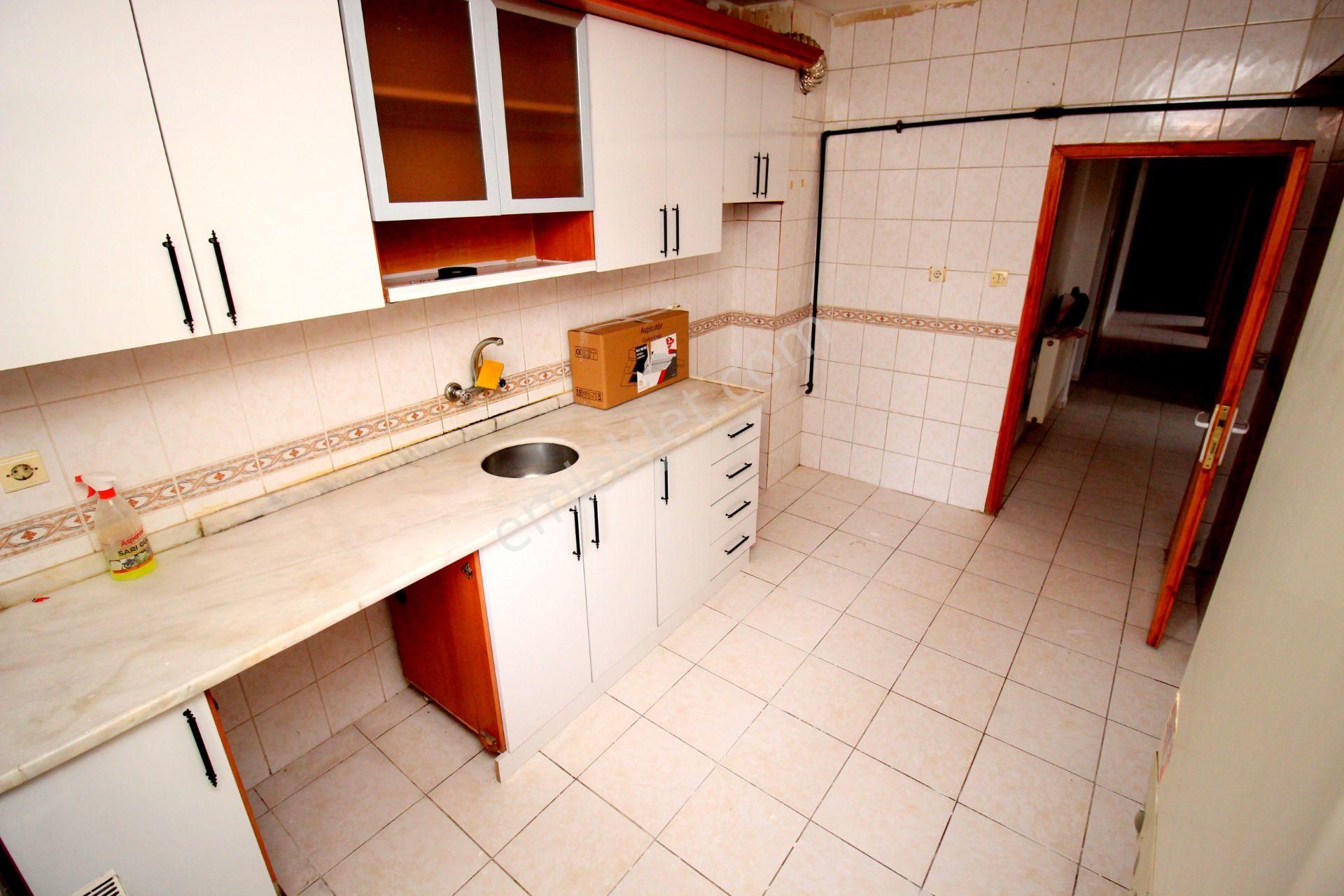 Emre Emlak'tan Elvan'da Yht Gar Yakını Arakatta Ön Cephe Satılık 3+1 Daire - Görsel 2