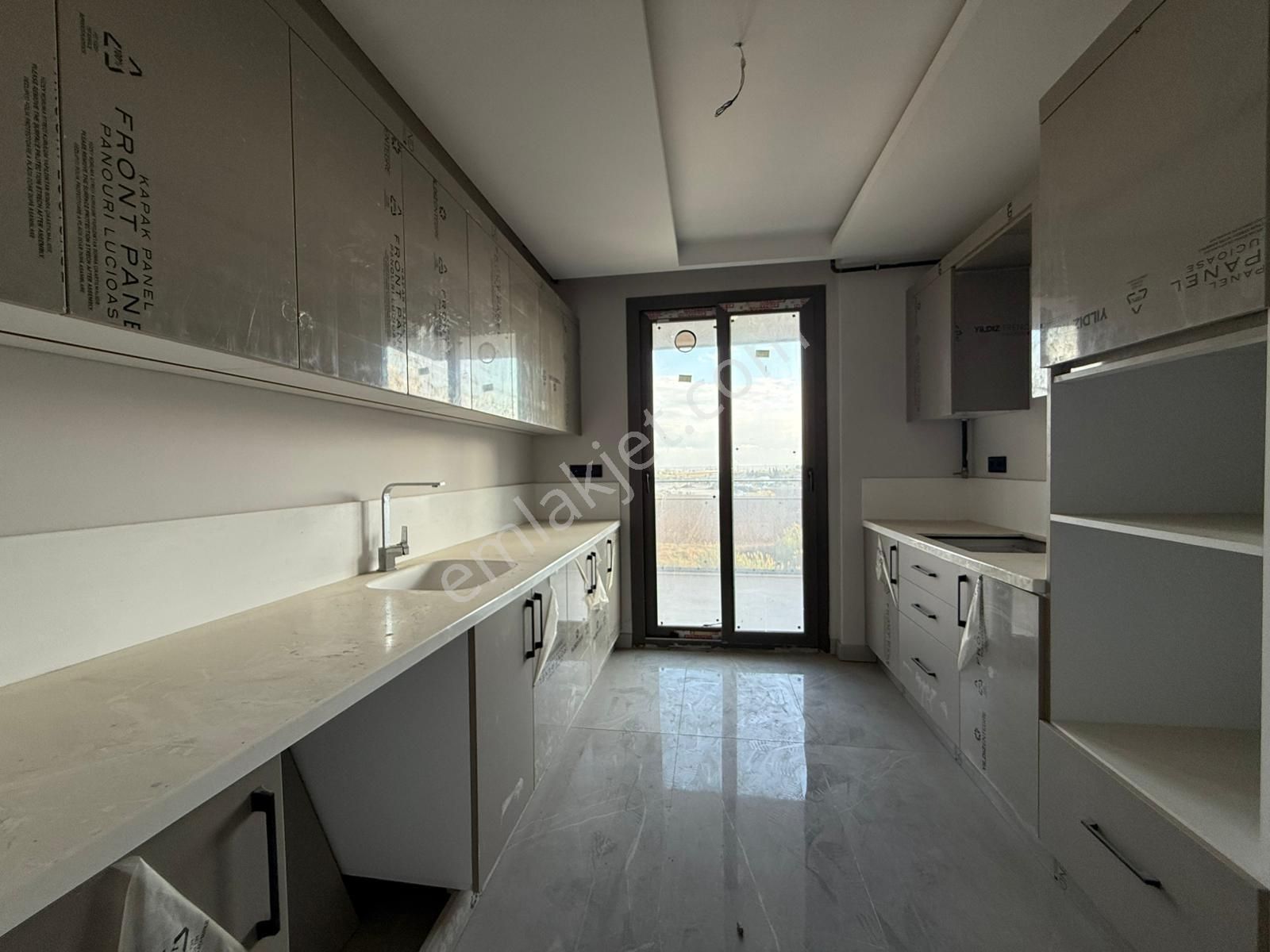 Kabasakal'da/tekince İnş/blv Üzeri/sıfır/site/3+1/k.mutfak/kombi - Görsel 2