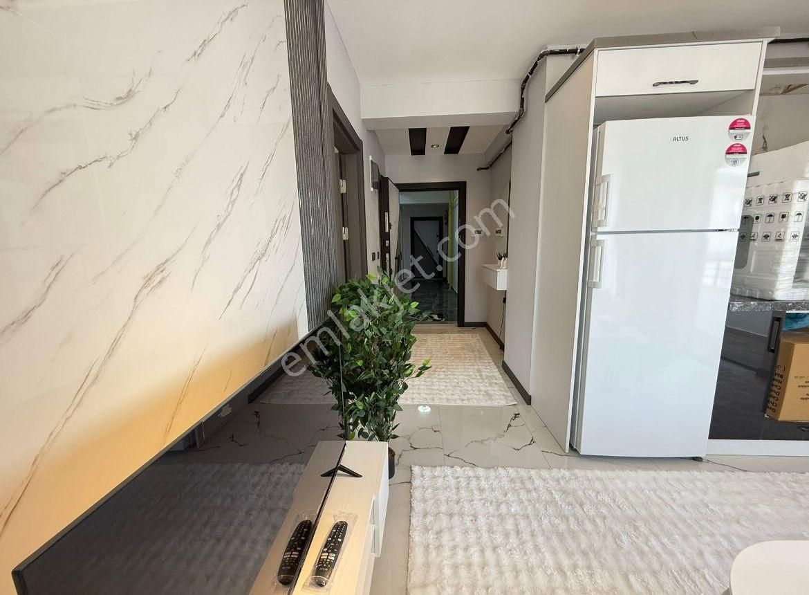 Lüks Tasarımlı Yatırımlık Ve Oturumluk Satılık 1+1 - Görsel 12