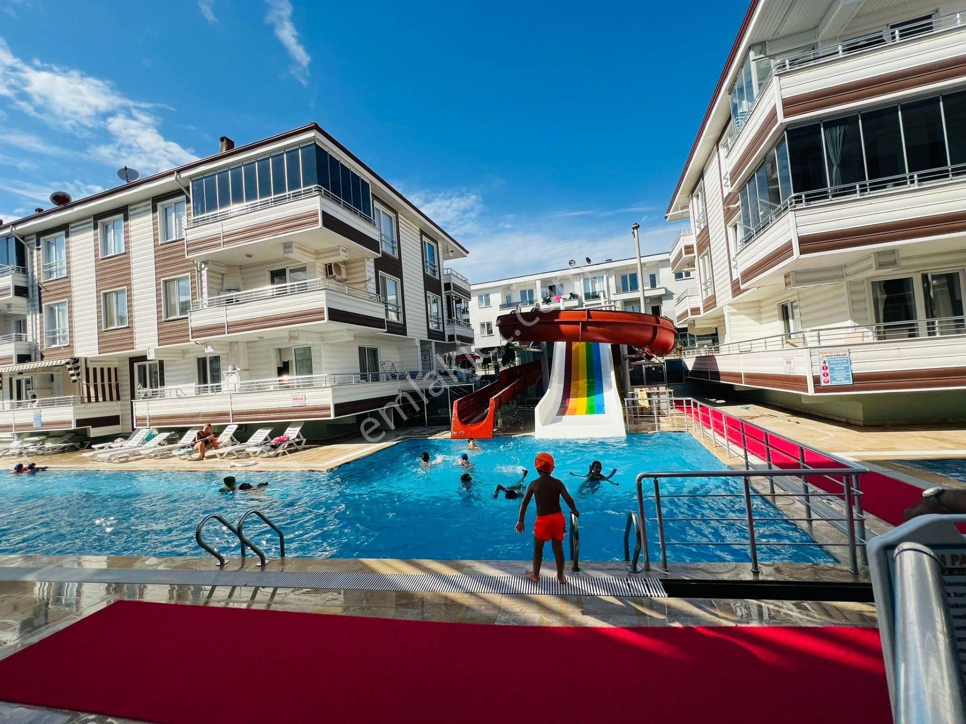 Otel Tadında Tatil Keyfi...aqua Parklı Sitede 3.kat 1+1 - Görsel 2