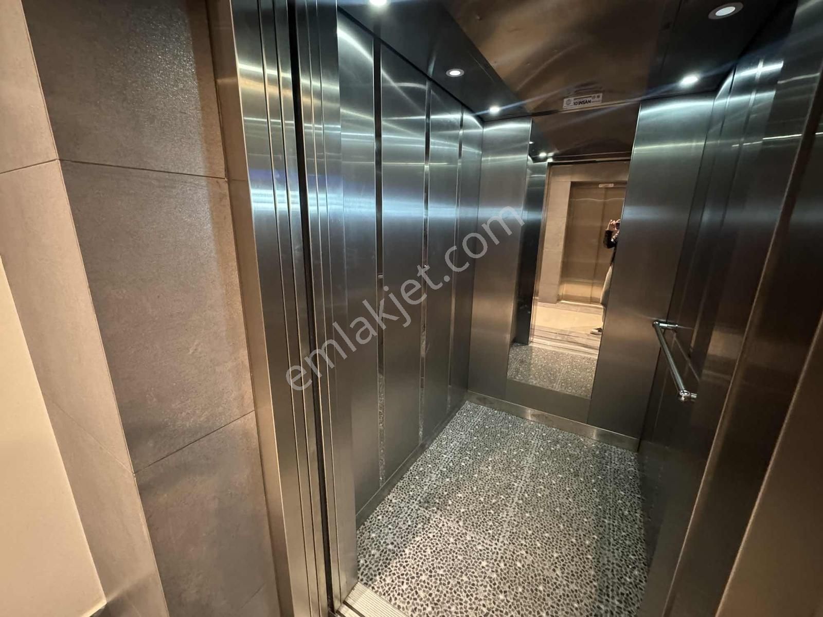 Torbalı Da Havuzlu Güvenlikli Sitede Kiralık 2+1 Daire - Görsel 12