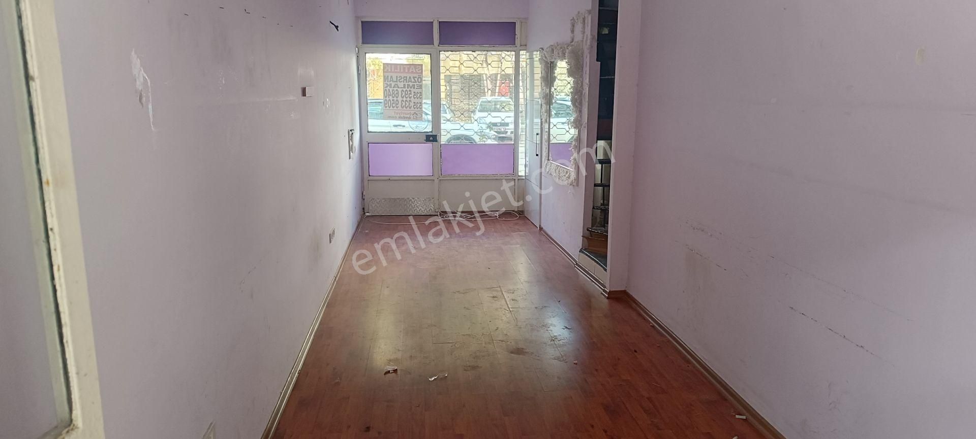 100.yıla Cephe 3 Katlı Dükkan - Görsel 2