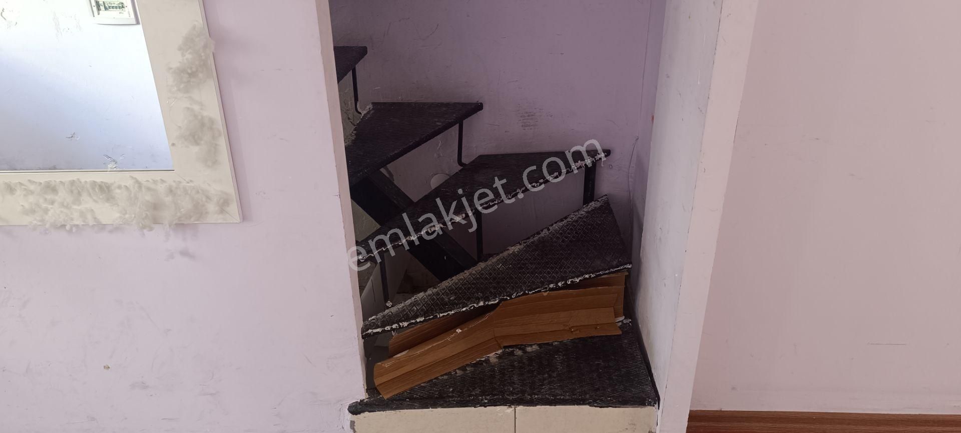 100.yıla Cephe 3 Katlı Dükkan - Görsel 4