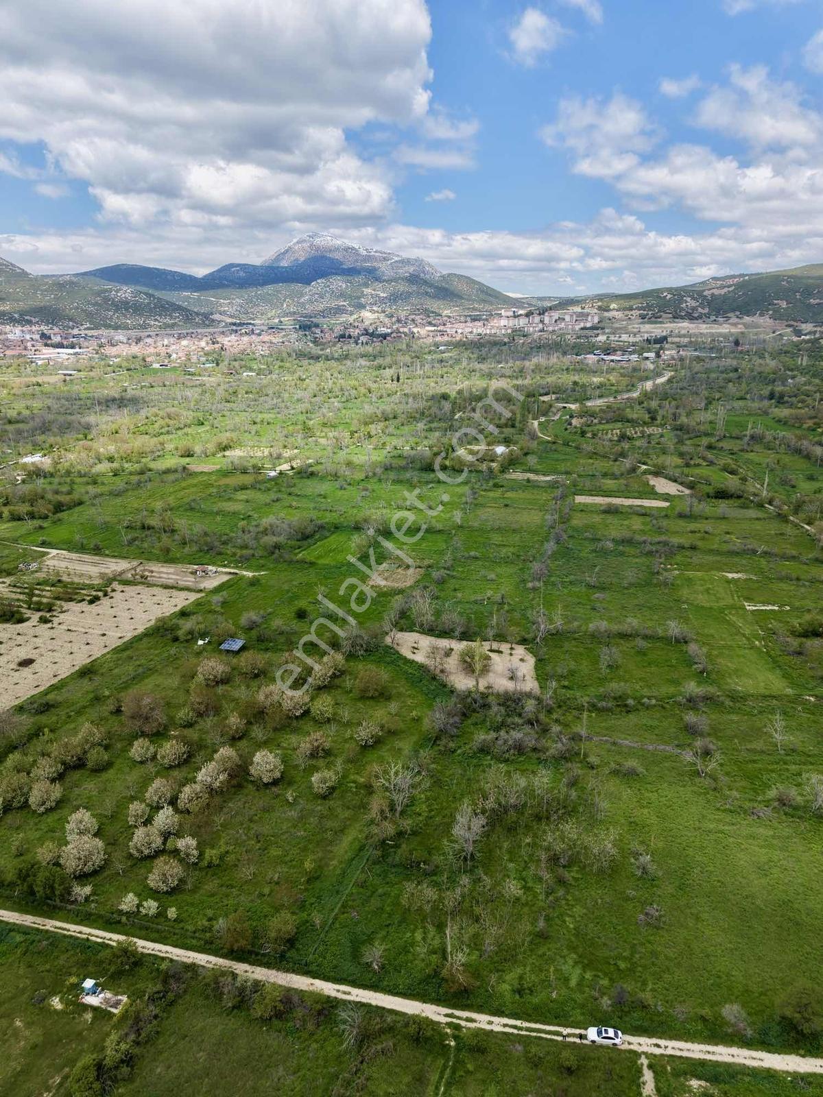 Isparta Keçiborlı Merkezde 700m2 Fırsat Bahçe - Görsel 5