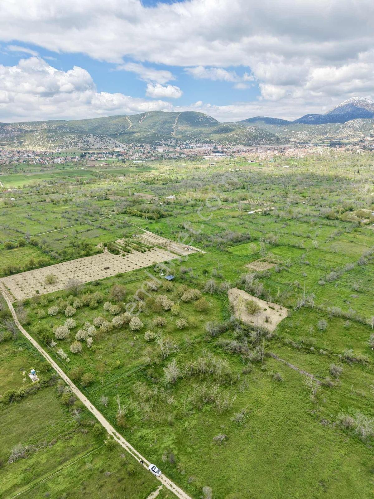 Isparta Keçiborlı Merkezde 700m2 Fırsat Bahçe - Görsel 7