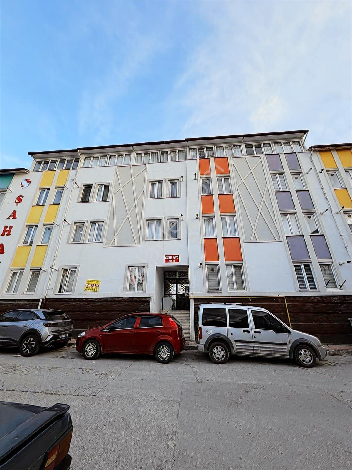 İnal Emlak 'tan Merkezde Satılık Eşyalı Kiracılı 1+1 Daire