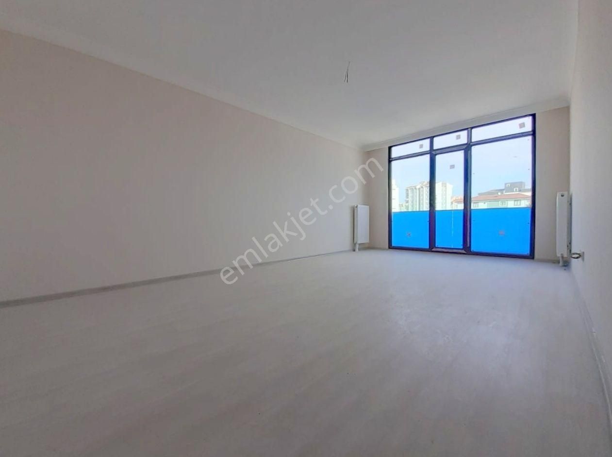 Mertcan'dan Havuzlu Güvenlikli Sitede Ara Kat 2+1 Daire - Görsel 2