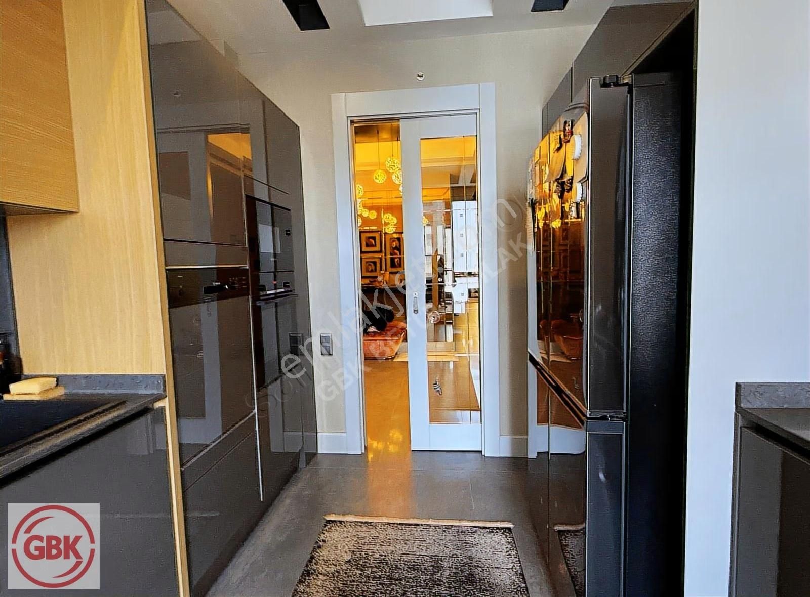 Kuvars Kule'de Özel Tasarım, Eşyalı Lüks 4+1kiralık Daire - Görsel 5