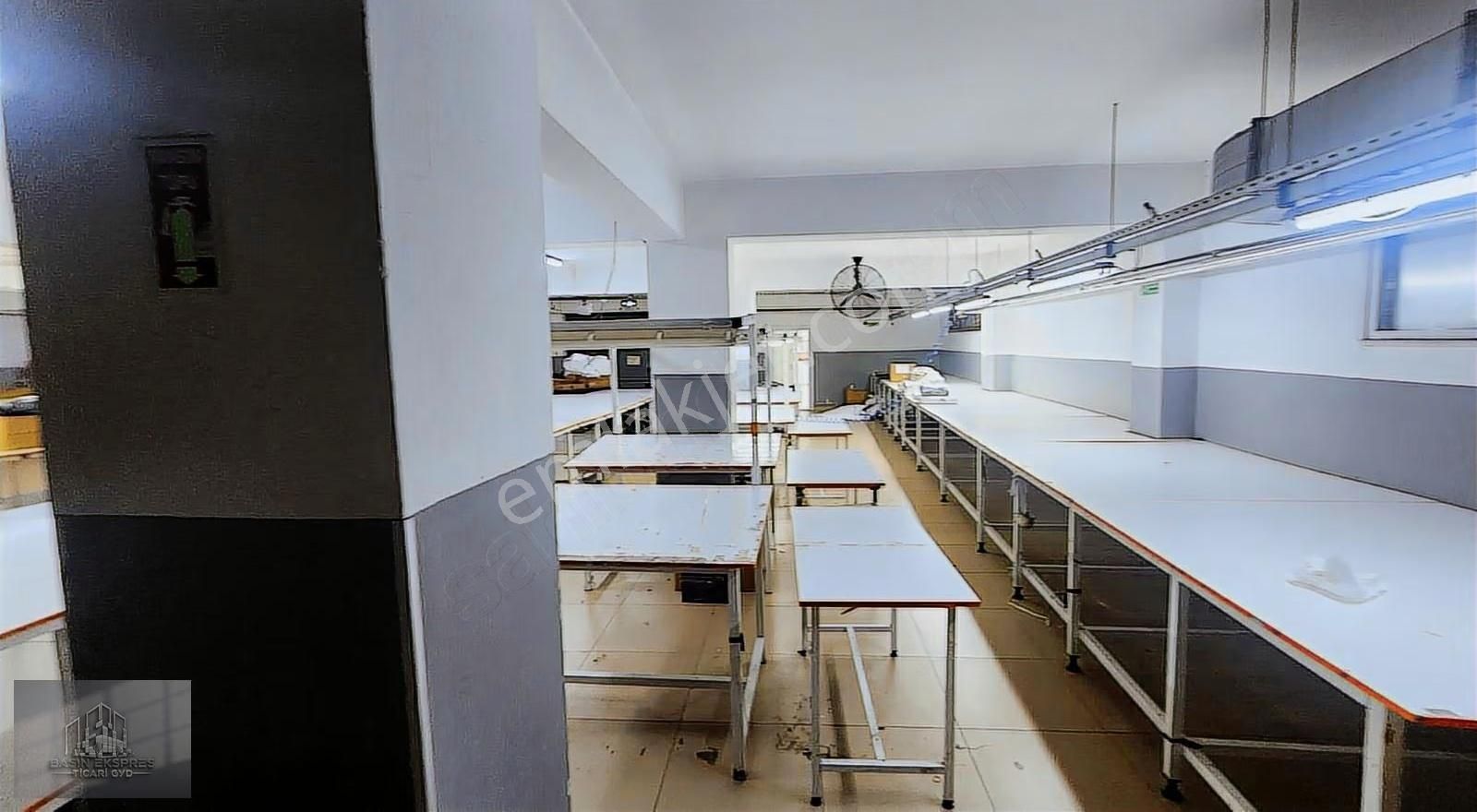 Sulyapıdan Meydana Yakın 1200 M2 Giriş Depolama Ve İmalata Uygun - Görsel 14