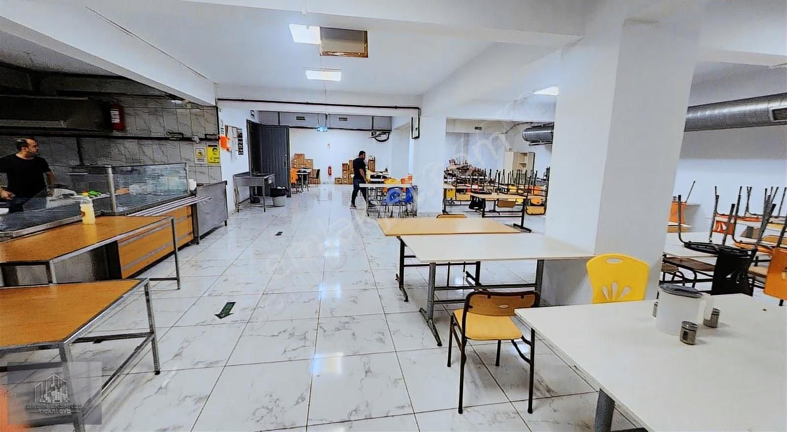 Sulyapıdan Meydana Yakın 1200 M2 Giriş Depolama Ve İmalata Uygun - Görsel 18