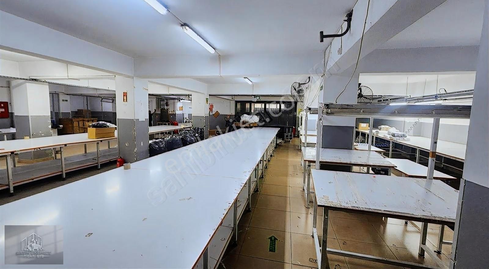 Sulyapıdan Meydana Yakın 1200 M2 Giriş Depolama Ve İmalata Uygun - Görsel 8