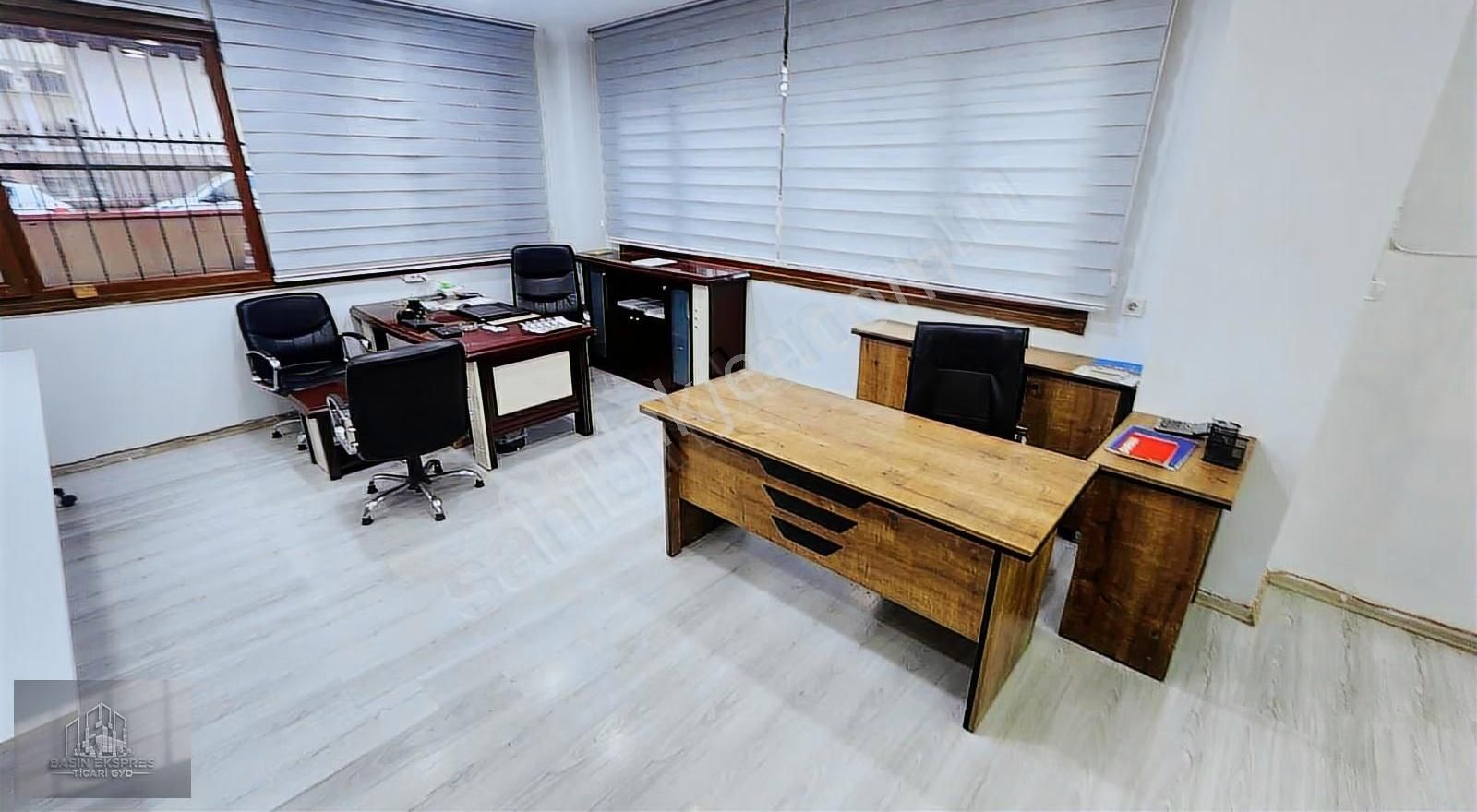 Sulyapıdan Meydana Yakın 1200 M2 Giriş Depolama Ve İmalata Uygun - Görsel 21