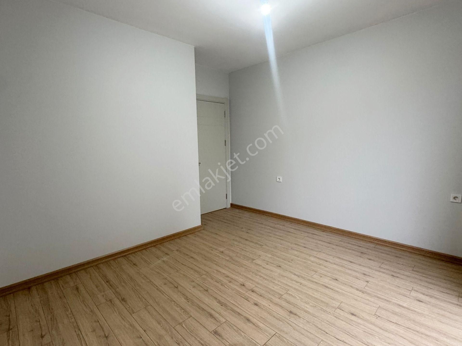 Mertcan'dan Havuzlu Güvenlikli Lüks Sitede Balkonlu Ara Kat 2+1 - Görsel 12