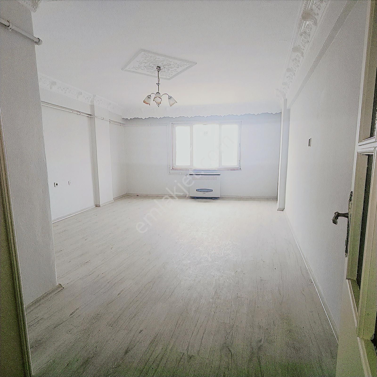 Remax Advantage'den Metroya Yürüme Mesafesinde Satılık Daire - Görsel 5