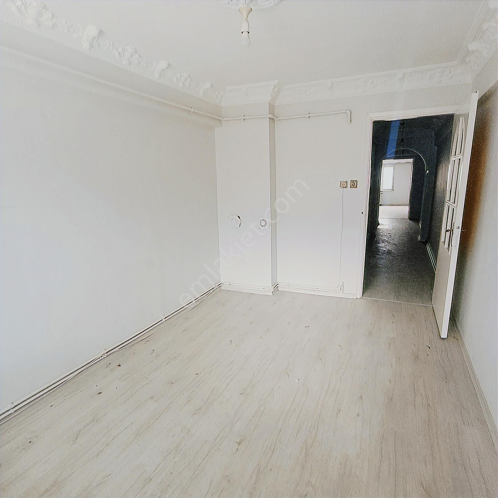 Remax Advantage'den Metroya Yürüme Mesafesinde Satılık Daire - Görsel 14