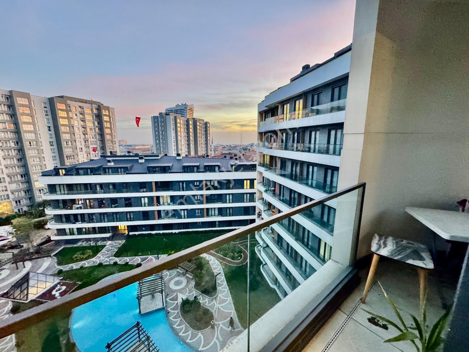 Pegaas'tan Mars 19 Da 2+1 Peyzaj Manzaralı Ara Kat Satılık Daire - Görsel 8