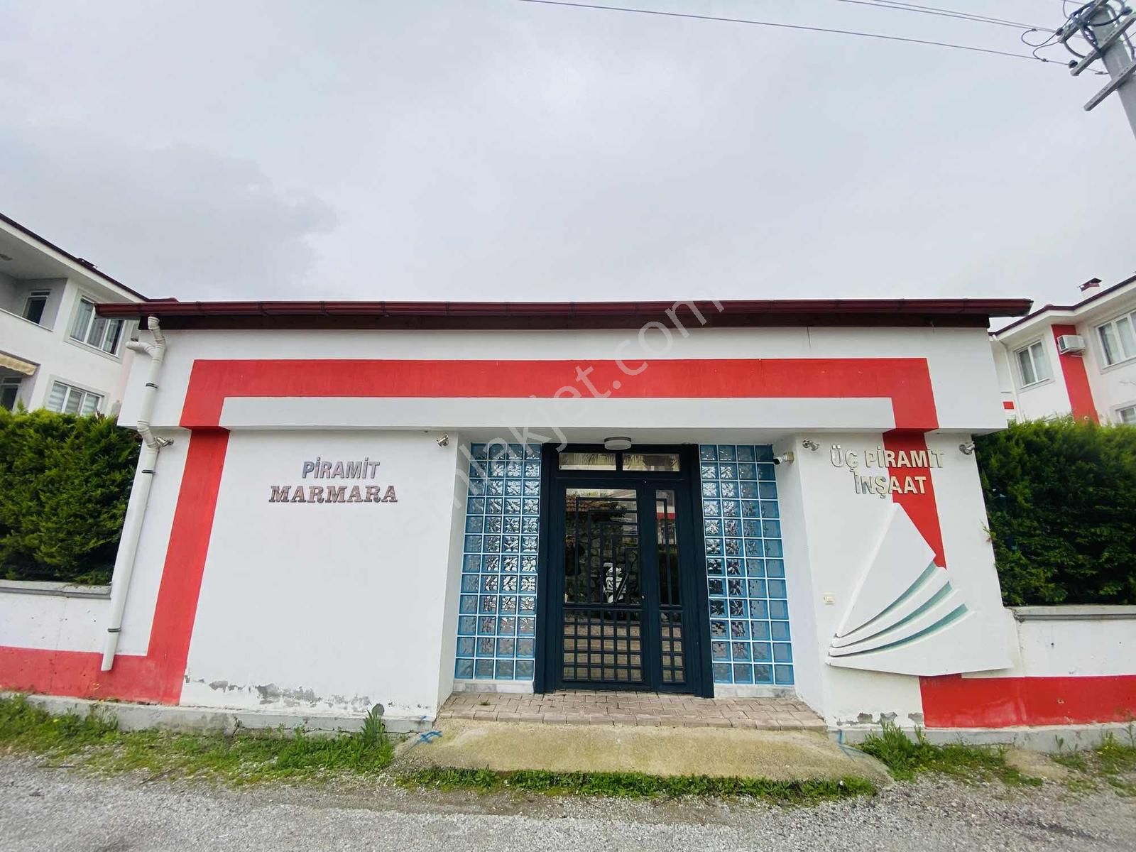 Dalaman Havuzlu Elit Sıtede Esyalı Satılık 2+1 Arakat Daire - Görsel 10