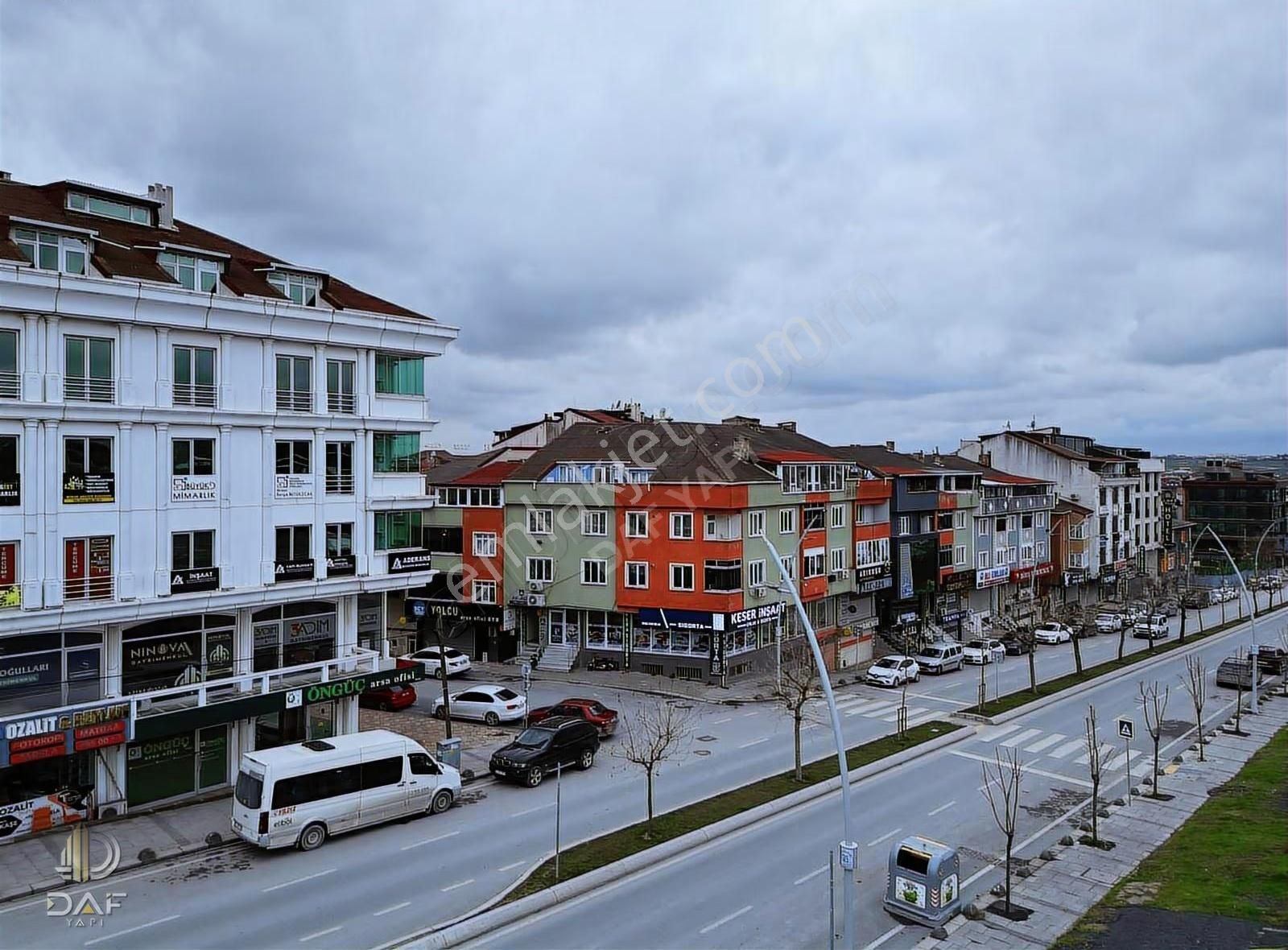Arnavutköy Taşoluk'ta Belediye Yanı Satılık Dükkan - Görsel 9