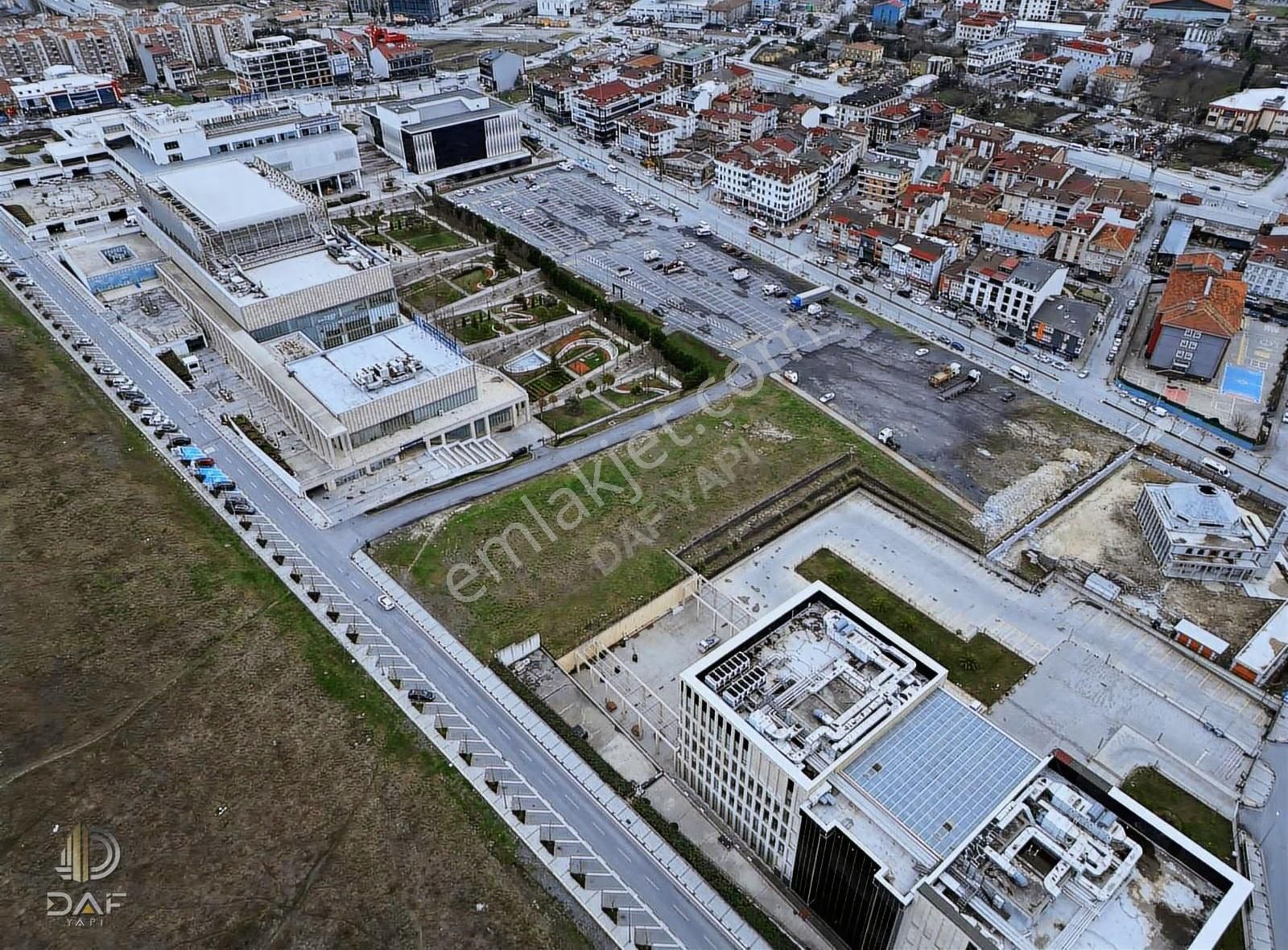 Arnavutköy Taşoluk'ta Belediye Yanı Satılık Dükkan - Görsel 6