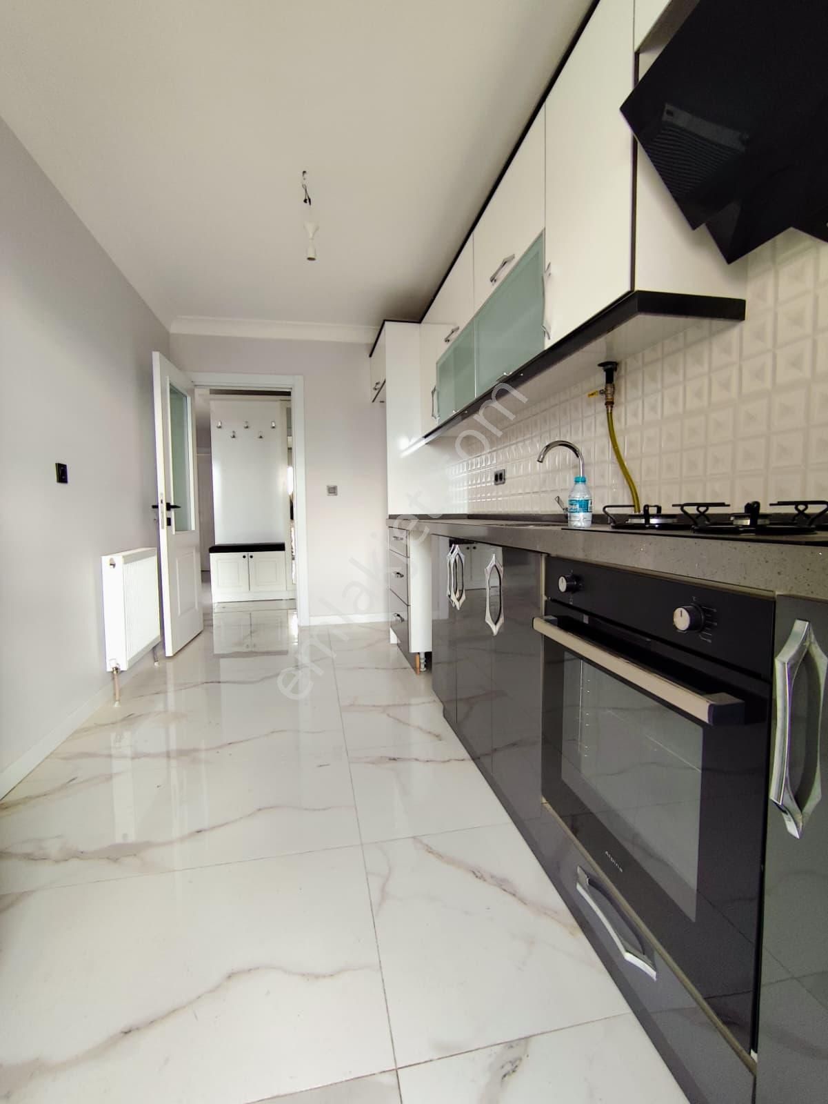 Mertcan Dan Adnan Kahveci Metroya Yürüme 3+1 İskanlı - Ebeveyn Banyolu - Görsel 13