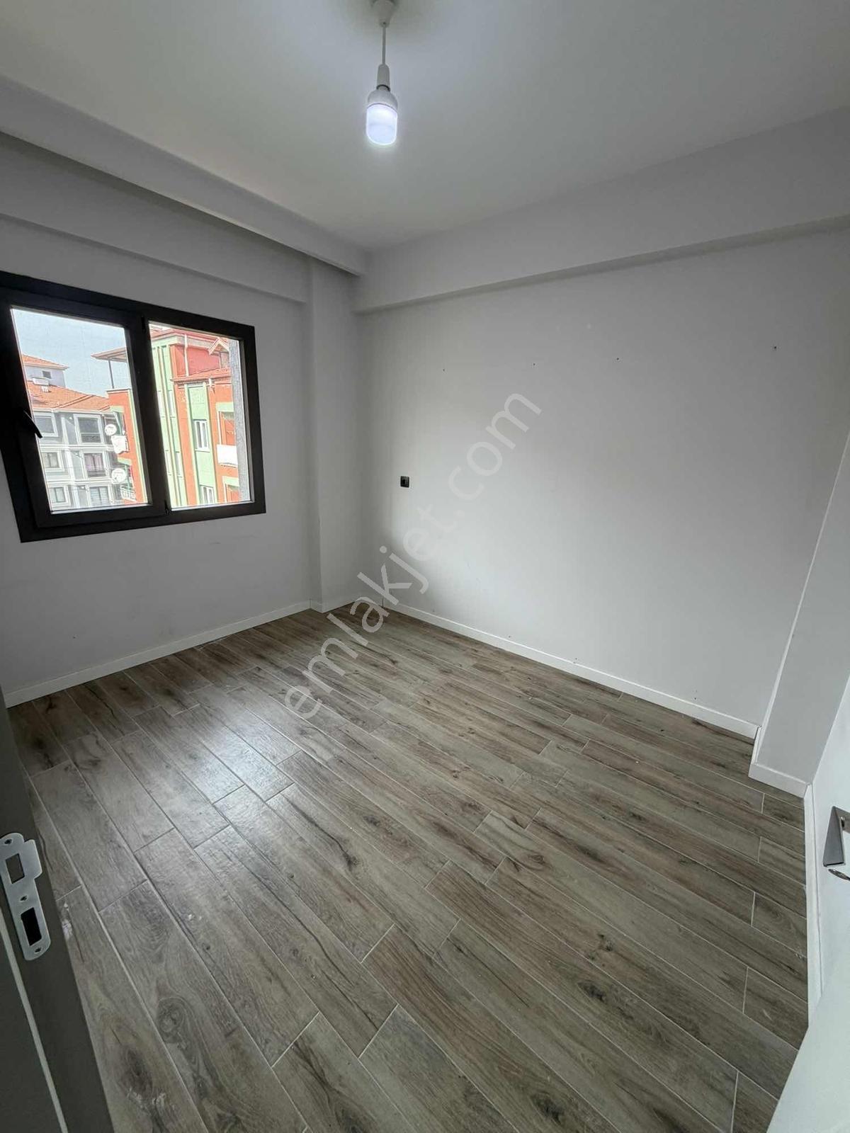 Üniversite Yakın Sıfır Ayarında 2+1 80m2 Amerikan Mutfak Kiralık - Görsel 3