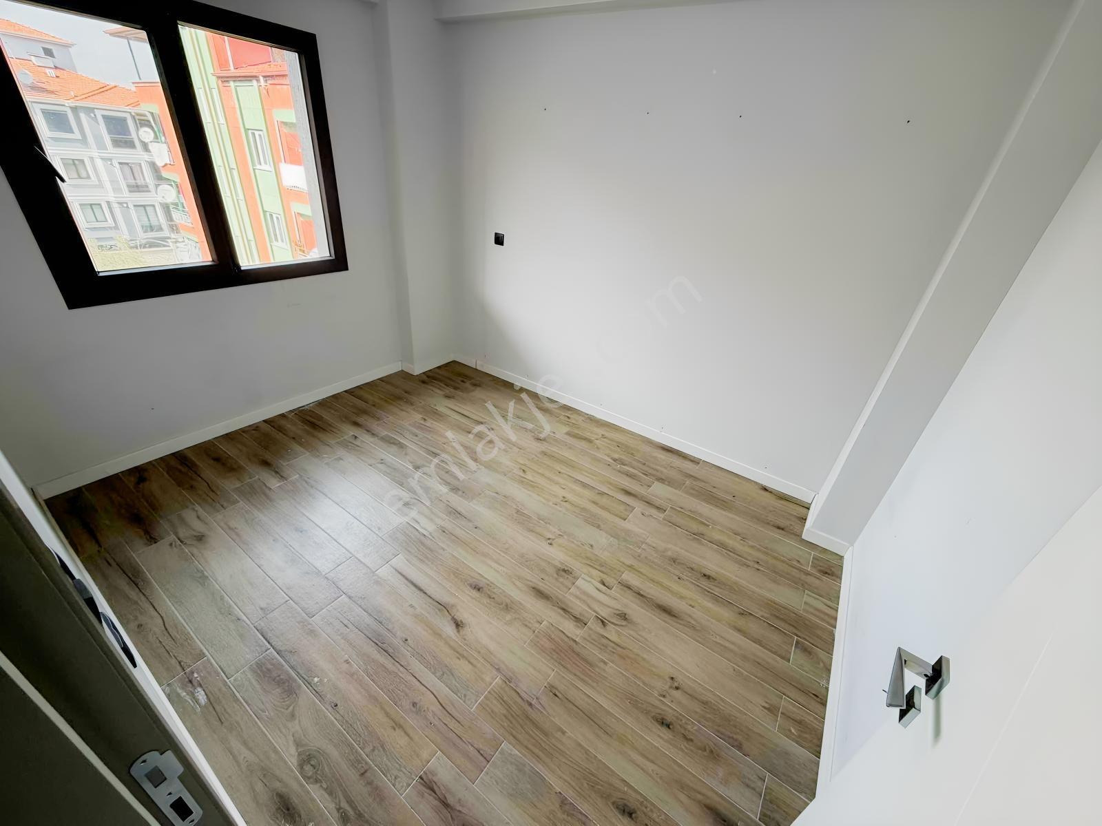 Üniversite Yakın Sıfır Ayarında 2+1 80m2 Amerikan Mutfak Kiralık - Görsel 4