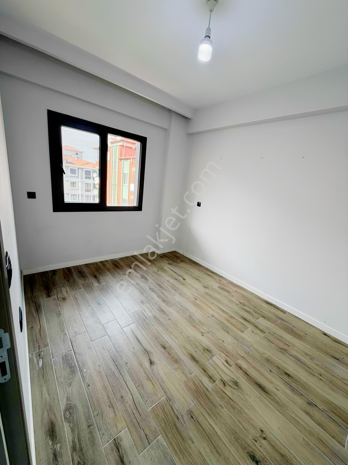 Üniversite Yakın Sıfır Ayarında 2+1 80m2 Amerikan Mutfak Kiralık - Görsel 2