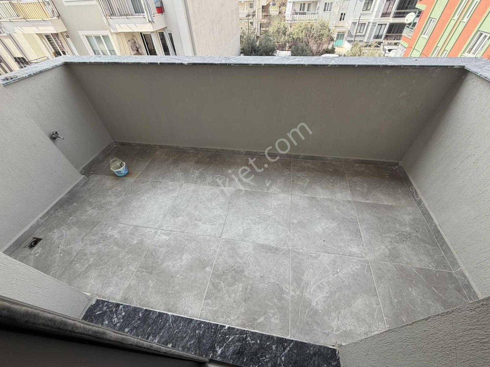 Üniversite Yakın Sıfır Ayarında 2+1 80m2 Amerikan Mutfak Kiralık - Görsel 13
