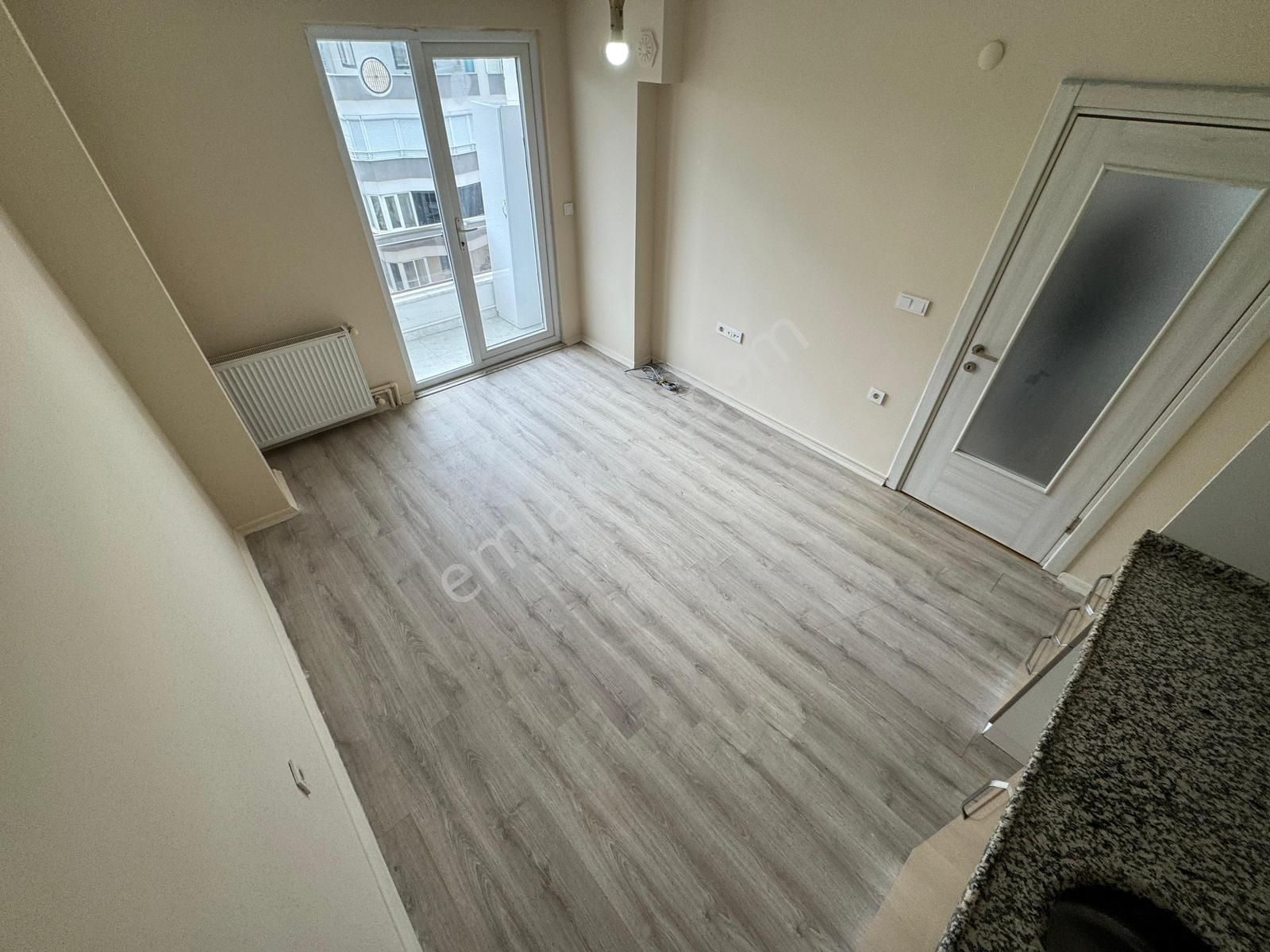 Dora Dan Altınkumda Satılık Yeni Bina Bakımlı Kelepir 1+1 Daire - Görsel 34