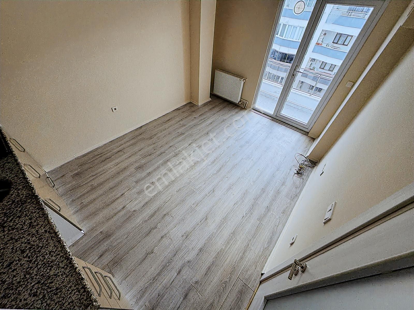 Dora Dan Altınkumda Satılık Yeni Bina Bakımlı Kelepir 1+1 Daire - Görsel 17