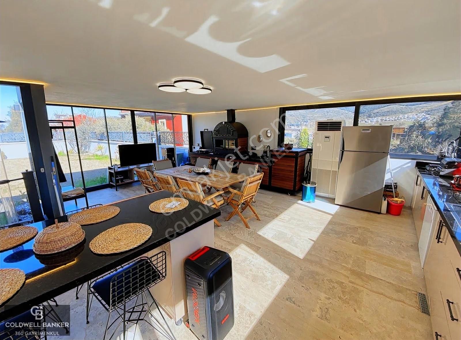 Güzelbahçe Çamlı Özel Yapım Satılık Lüks Villa - Görsel 14