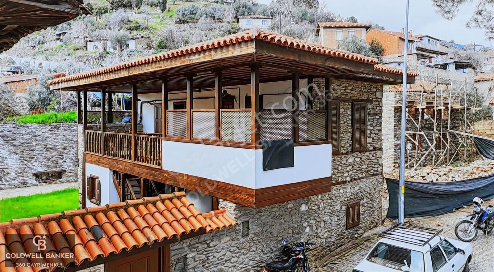 Ödemiş Birgi'de Restore Edilmiş Emsalsiz Satılık Taş Konak - Görsel 2