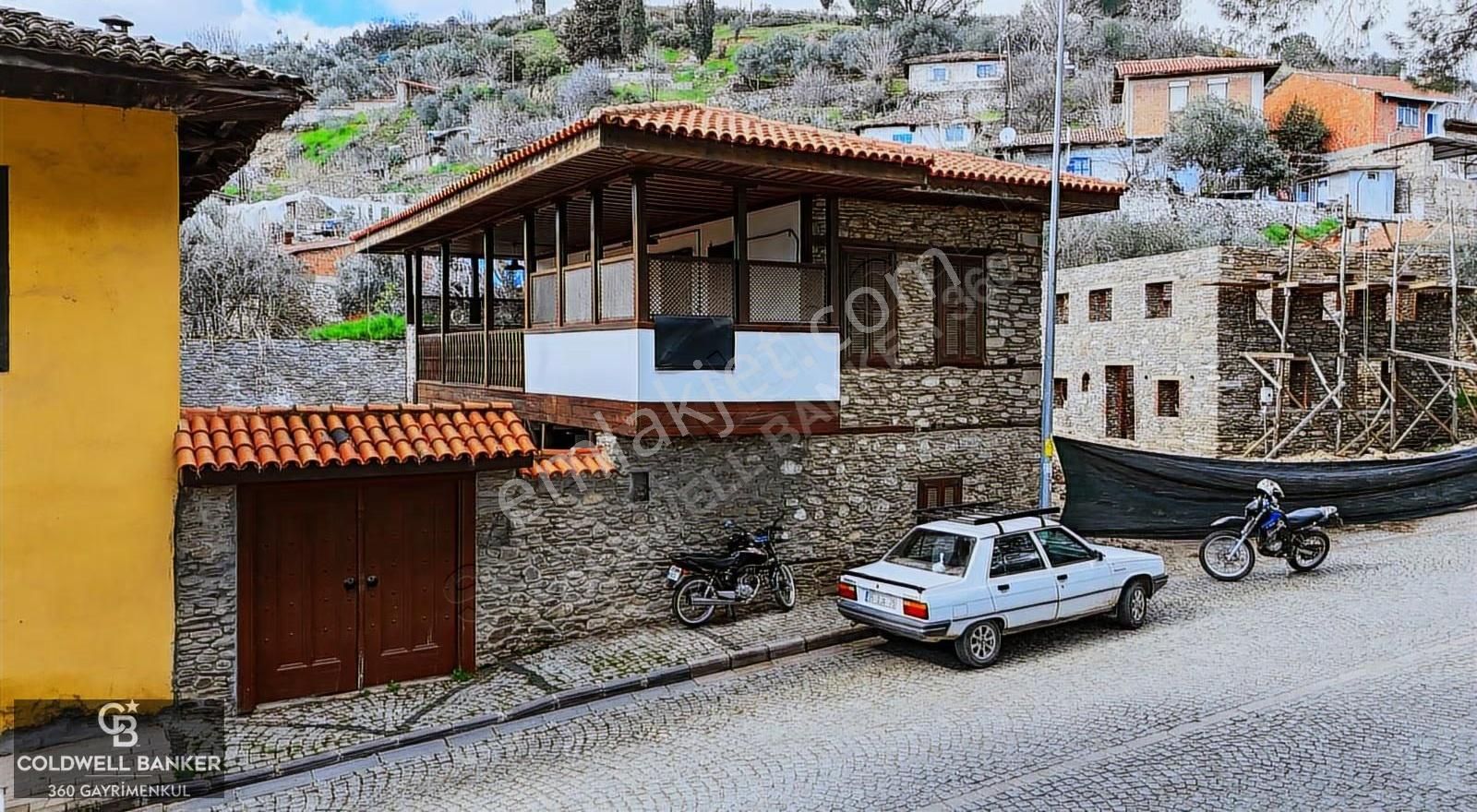 Ödemiş Birgi'de Restore Edilmiş Emsalsiz Satılık Taş Konak - Görsel 3