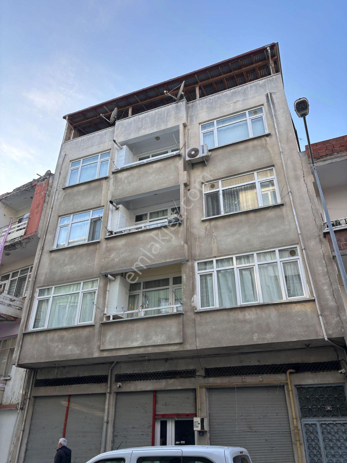 Altınordu Merkez | 4 Katlı, Dükkanlı Satılık Bina