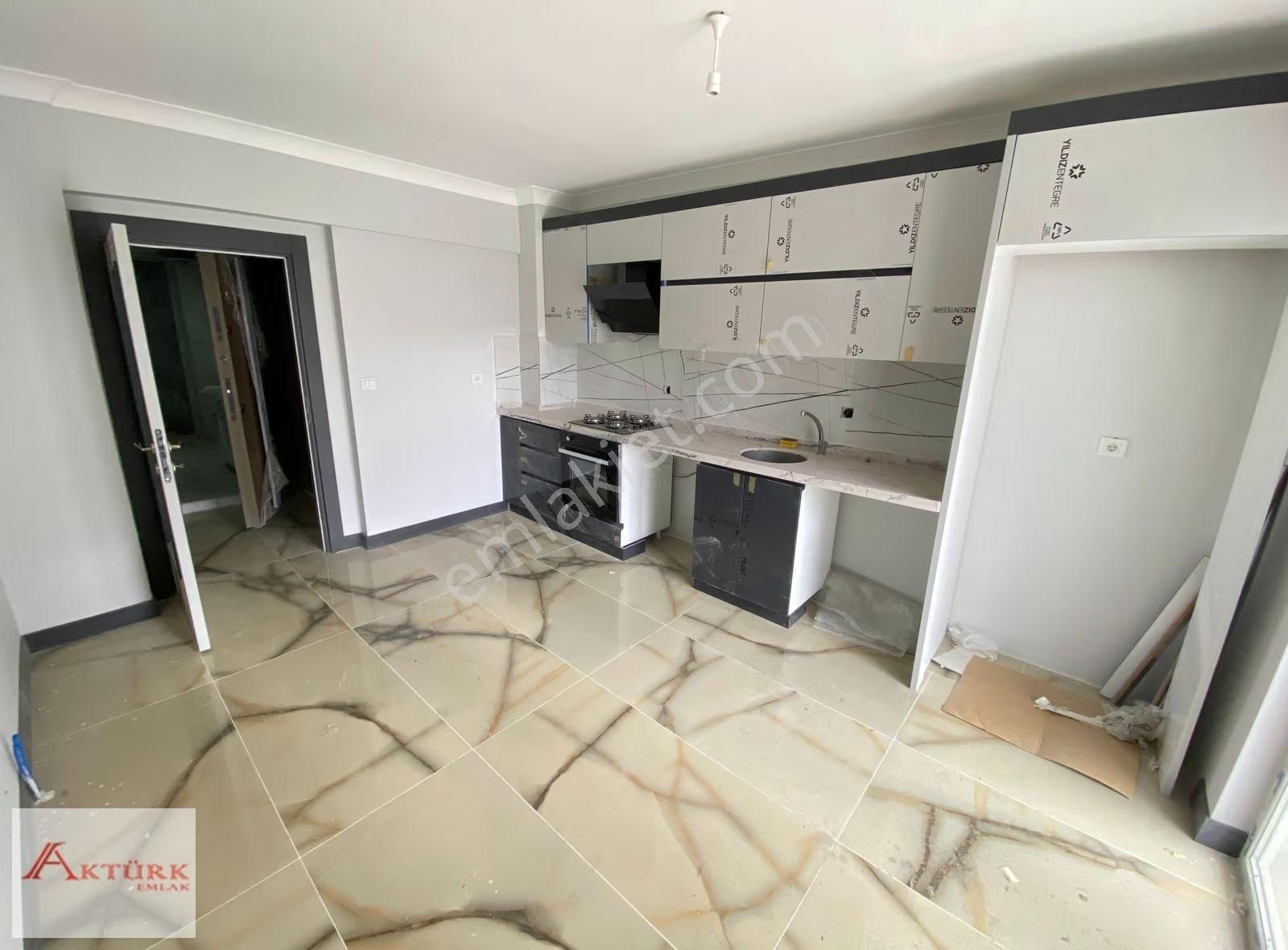 //aktürk Emlak\\çarşı Merkez Arakat Çift Balkon Sıfr Uygun Daire - Görsel 21