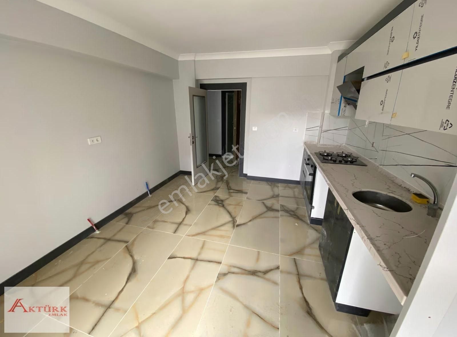 //aktürk Emlak\\çarşı Merkez Arakat Çift Balkon Sıfr Uygun Daire - Görsel 22