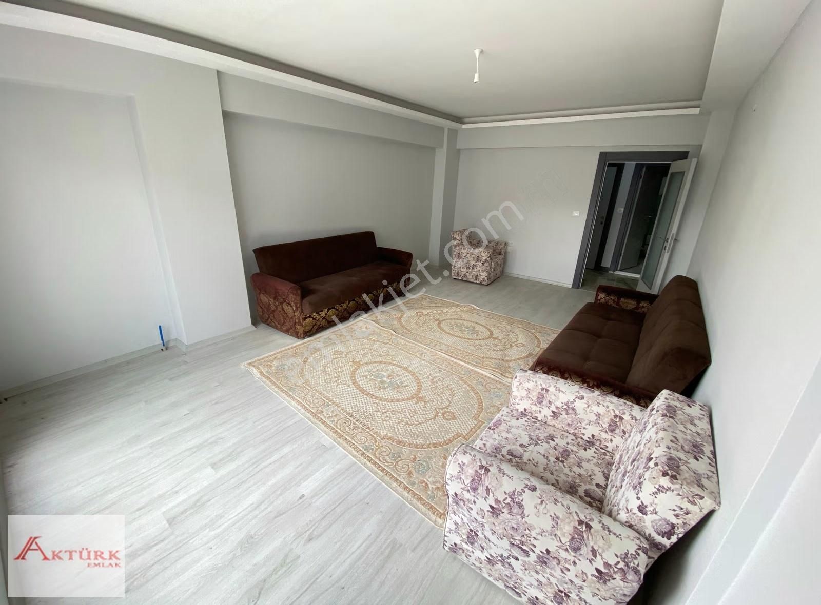 //aktürk Emlak\\çarşı Merkez Arakat Çift Balkon Sıfr Uygun Daire - Görsel 15