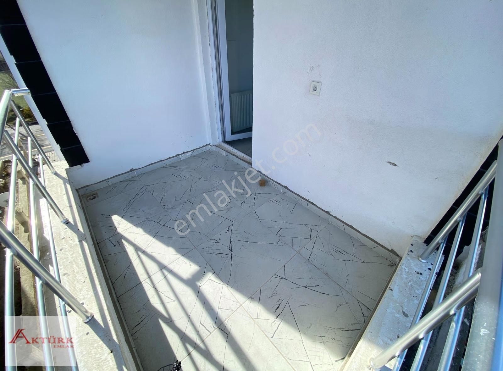 //aktürk Emlak\\kiralık Arakat Kombi Petek Ankastre Takılı Daire - Görsel 12
