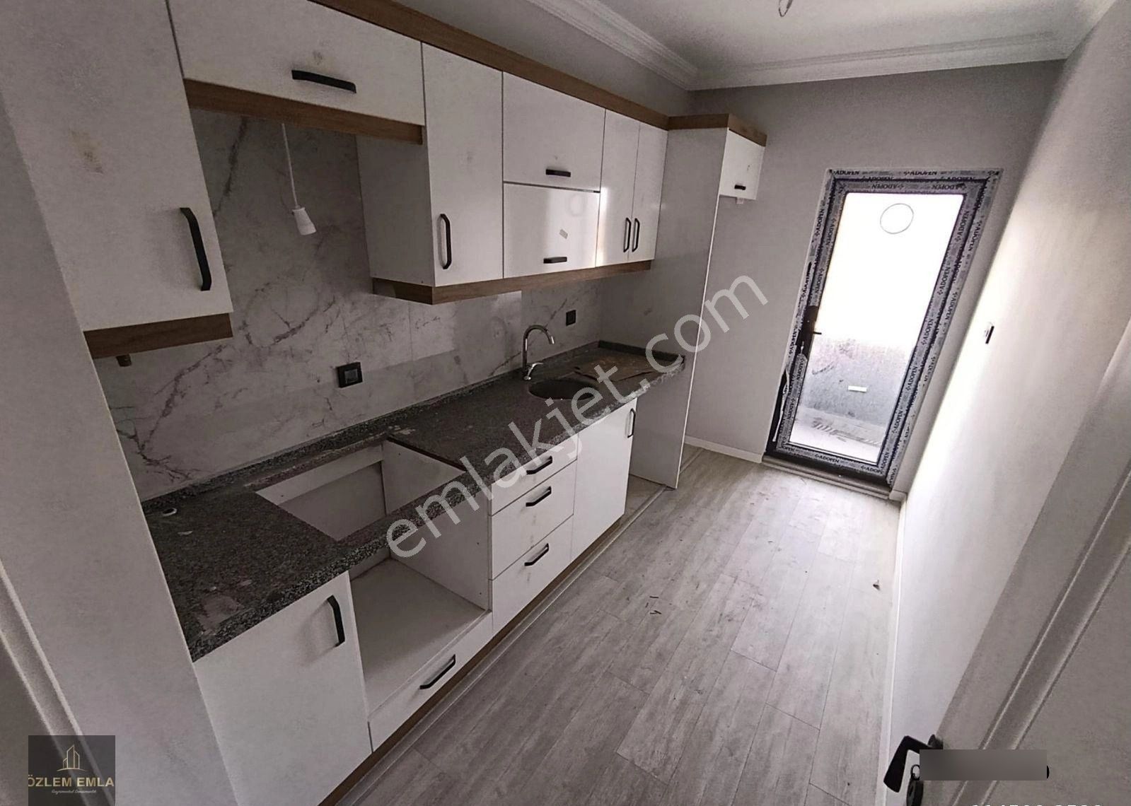 Özlem'den Modern Ve Konforlu Yaşamın Adresi Yenimahallede 2+1 Fırsat Daire